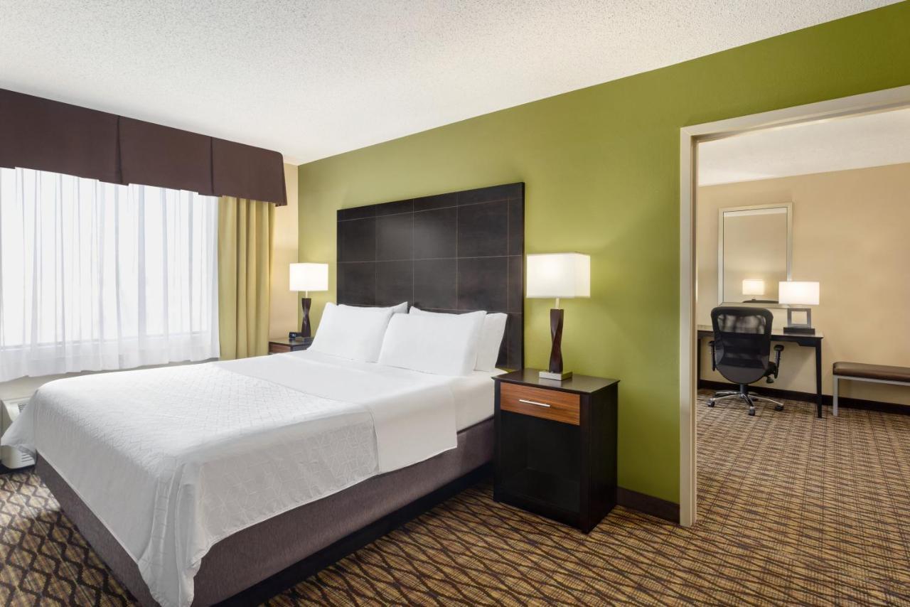 Holiday Inn Express Hotel & Suites Edmond By Ihg Eksteriør billede