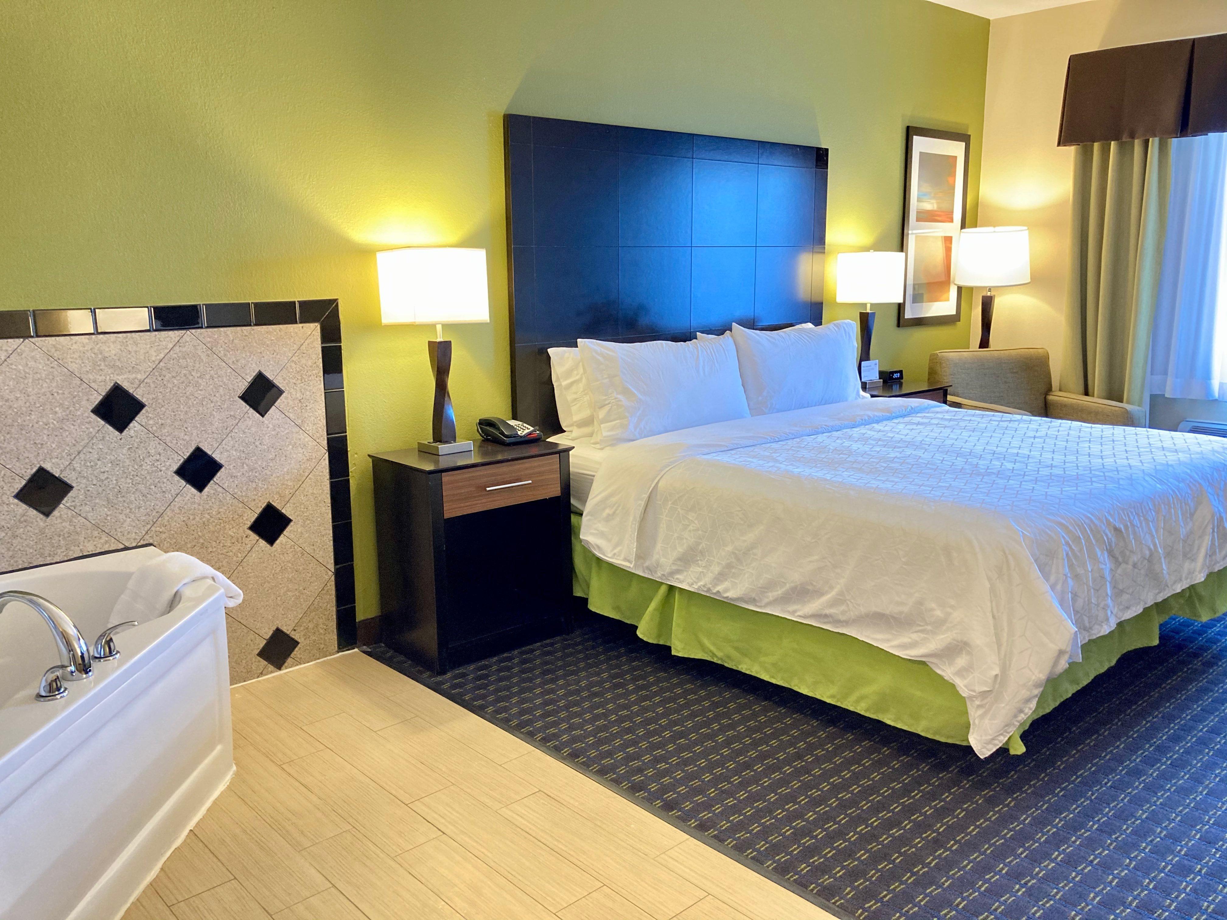 Holiday Inn Express Hotel & Suites Edmond By Ihg Eksteriør billede